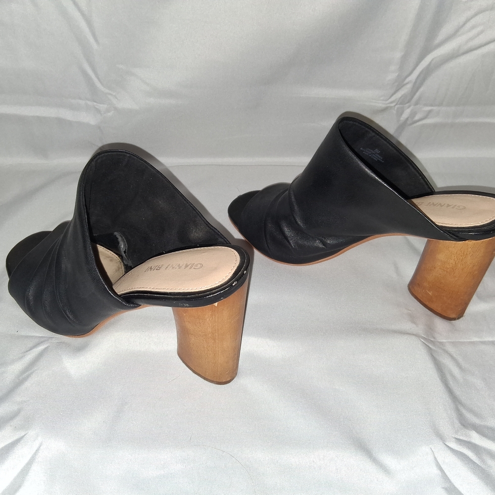 Gianni Bini Elegant Black Mules